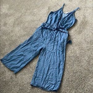 WORN ONCE! One piece Capri pant suit